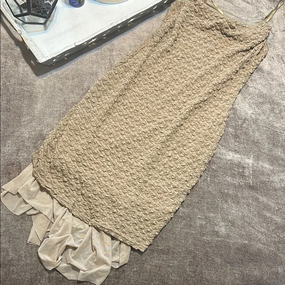 NWT Light Tan Textured Asymmetric Ruffled Midi Dress by Commense - Picture 2 of 9